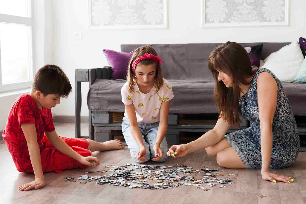 Bucuria Puzzle-urilor: Dezvoltarea Abilitatilor Cognitive la Copii